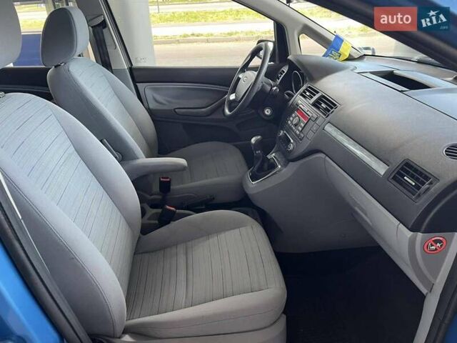 Синий Форд Си-Макс, объемом двигателя 1.6 л и пробегом 114 тыс. км за 7300 $, фото 24 на Automoto.ua