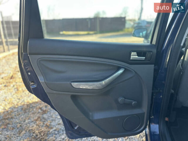 Синий Форд Си-Макс, объемом двигателя 1.6 л и пробегом 242 тыс. км за 5600 $, фото 28 на Automoto.ua