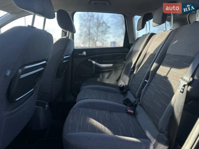 Синий Форд Си-Макс, объемом двигателя 1.6 л и пробегом 242 тыс. км за 5600 $, фото 30 на Automoto.ua