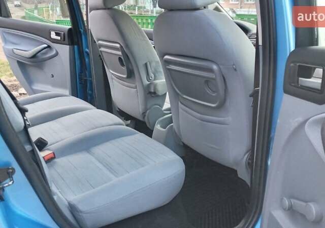 Синий Форд Си-Макс, объемом двигателя 1.6 л и пробегом 258 тыс. км за 5800 $, фото 4 на Automoto.ua