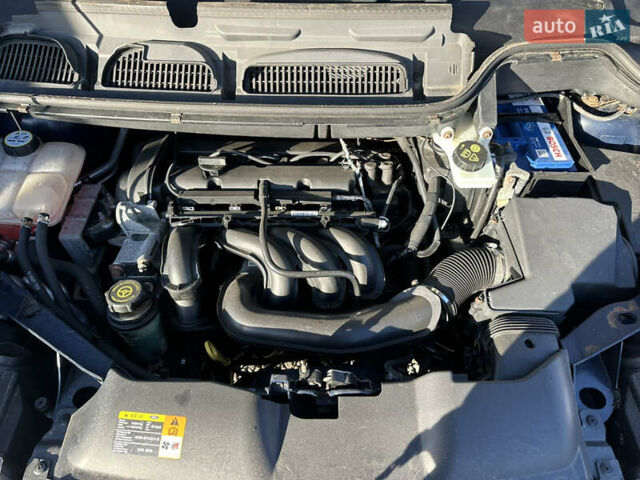 Синий Форд Си-Макс, объемом двигателя 1.6 л и пробегом 242 тыс. км за 5600 $, фото 49 на Automoto.ua