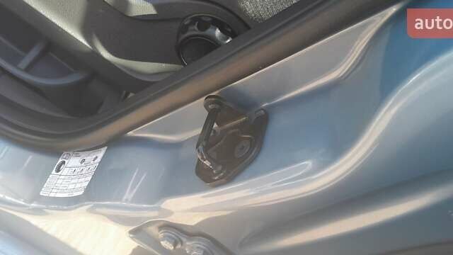 Синій Форд Сі-Макс, об'ємом двигуна 1.6 л та пробігом 192 тис. км за 5900 $, фото 24 на Automoto.ua