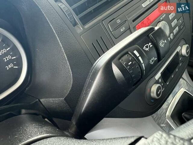 Синий Форд Си-Макс, объемом двигателя 1.6 л и пробегом 114 тыс. км за 7150 $, фото 29 на Automoto.ua