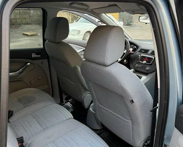 Форд Сі-Макс 2009 у Калиновке на Automoto.ua Синій Форд Сі-Макс, об'ємом двигуна 1.6 л та пробігом 180 тис. км за 5900 $, фото 8 на Automoto.ua