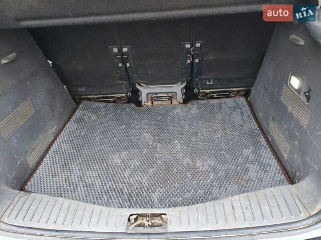 Синий Форд Си-Макс, объемом двигателя 1.6 л и пробегом 233 тыс. км за 6000 $, фото 11 на Automoto.ua