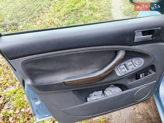 Синий Форд Си-Макс, объемом двигателя 1.6 л и пробегом 233 тыс. км за 6000 $, фото 6 на Automoto.ua