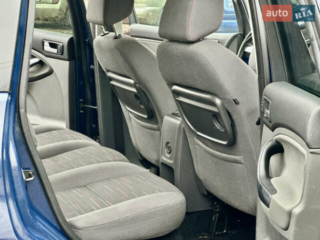 Синий Форд Си-Макс, объемом двигателя 1.56 л и пробегом 240 тыс. км за 5700 $, фото 21 на Automoto.ua