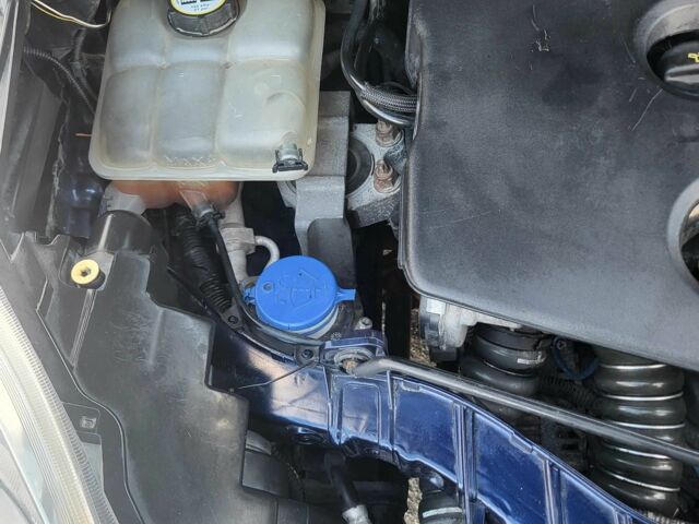 Синій Форд Сі-Макс, об'ємом двигуна 1.6 л та пробігом 270 тис. км за 7300 $, фото 23 на Automoto.ua