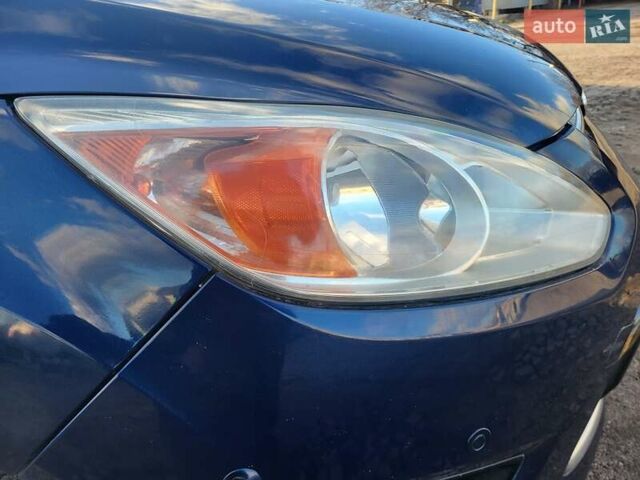 Синий Форд Си-Макс, объемом двигателя 1.56 л и пробегом 270 тыс. км за 7300 $, фото 36 на Automoto.ua