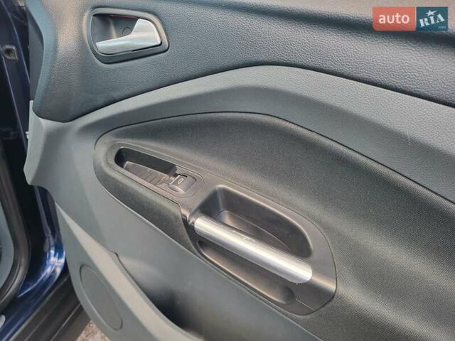 Синий Форд Си-Макс, объемом двигателя 1.56 л и пробегом 270 тыс. км за 7300 $, фото 21 на Automoto.ua