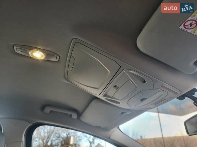 Синий Форд Си-Макс, объемом двигателя 1.56 л и пробегом 270 тыс. км за 7300 $, фото 15 на Automoto.ua