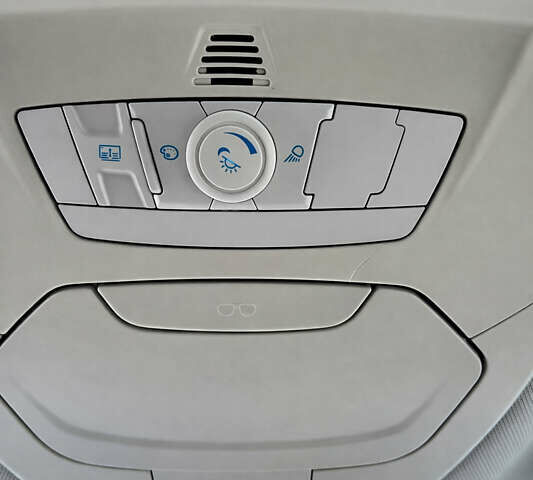 Синій Форд Сі-Макс, об'ємом двигуна 2 л та пробігом 175 тис. км за 11500 $, фото 5 на Automoto.ua