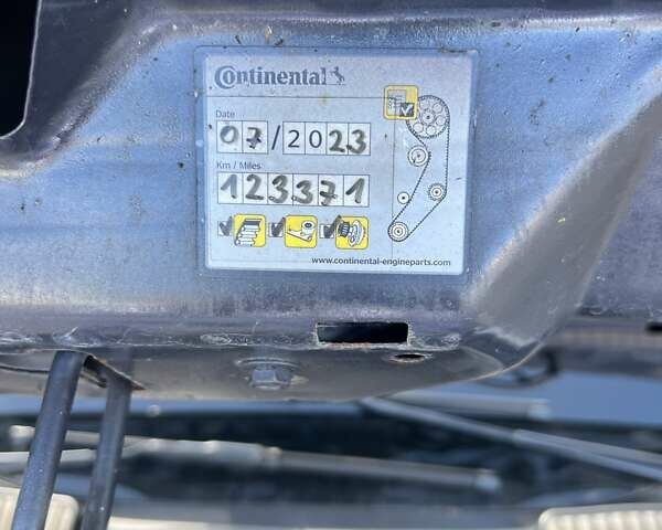 Синий Форд Си-Макс, объемом двигателя 1.56 л и пробегом 165 тыс. км за 8500 $, фото 5 на Automoto.ua