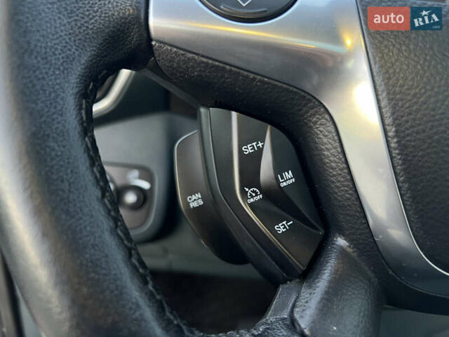 Синий Форд Си-Макс, объемом двигателя 2 л и пробегом 251 тыс. км за 8200 $, фото 54 на Automoto.ua