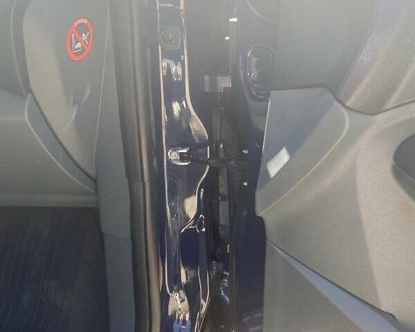 Синий Форд Си-Макс, объемом двигателя 1 л и пробегом 112 тыс. км за 6777 $, фото 57 на Automoto.ua