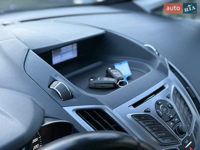 Синій Форд Сі-Макс, об'ємом двигуна 1.6 л та пробігом 241 тис. км за 8750 $, фото 106 на Automoto.ua