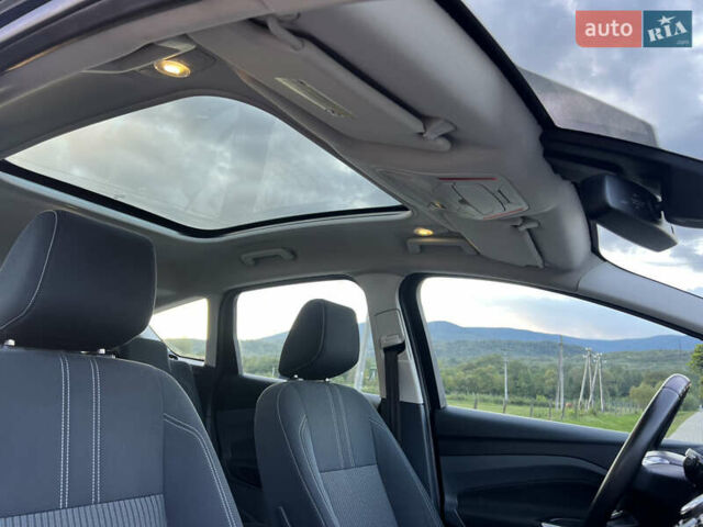 Синий Форд Си-Макс, объемом двигателя 2 л и пробегом 251 тыс. км за 8200 $, фото 52 на Automoto.ua