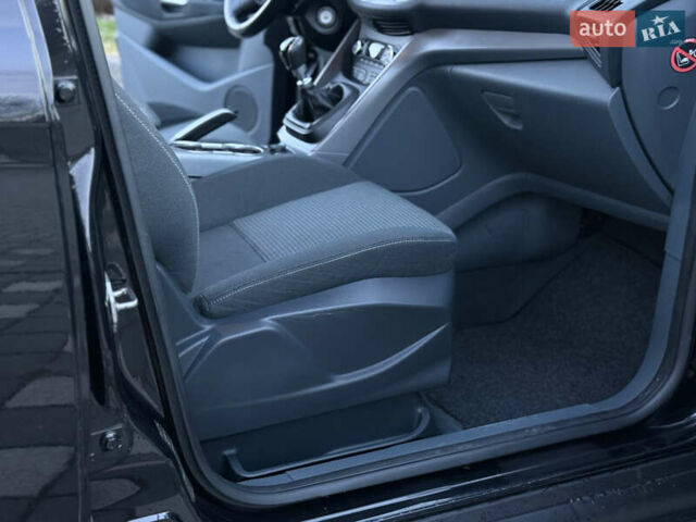 Синій Форд Сі-Макс, об'ємом двигуна 1.6 л та пробігом 241 тис. км за 8750 $, фото 120 на Automoto.ua