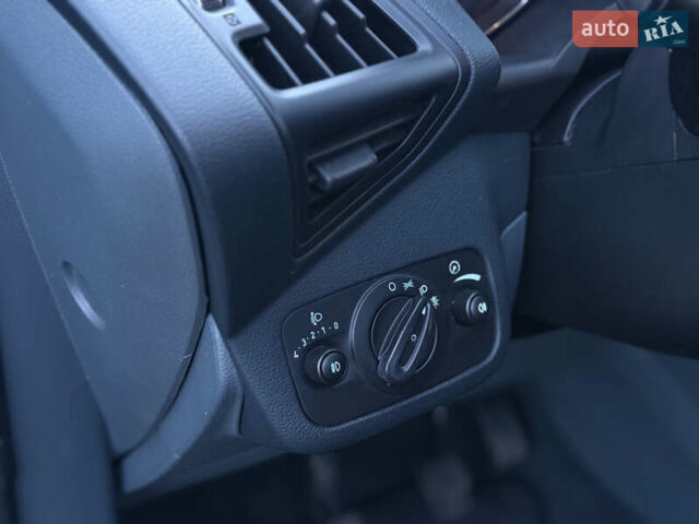 Синій Форд Сі-Макс, об'ємом двигуна 1.6 л та пробігом 241 тис. км за 8750 $, фото 110 на Automoto.ua