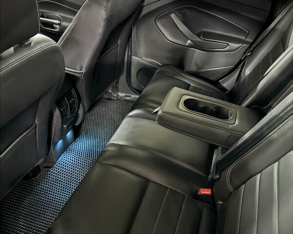 Синий Форд Си-Макс, объемом двигателя 2 л и пробегом 91 тыс. км за 13100 $, фото 7 на Automoto.ua