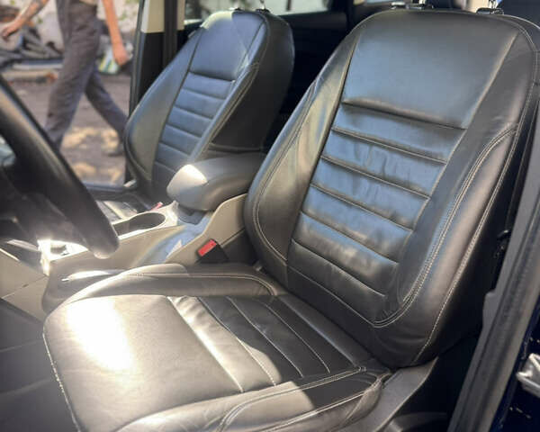 Синий Форд Си-Макс, объемом двигателя 2 л и пробегом 230 тыс. км за 9450 $, фото 11 на Automoto.ua