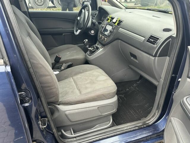 Синий Форд Си-Макс, объемом двигателя 2 л и пробегом 250 тыс. км за 3900 $, фото 11 на Automoto.ua