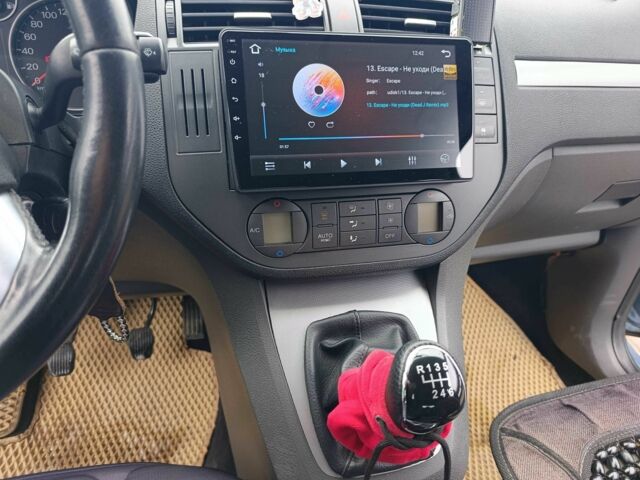 Синий Форд Си-Макс, объемом двигателя 2 л и пробегом 340 тыс. км за 4500 $, фото 3 на Automoto.ua