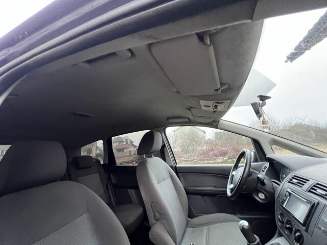 Синій Форд Сі-Макс, об'ємом двигуна 1.6 л та пробігом 220 тис. км за 2200 $, фото 7 на Automoto.ua