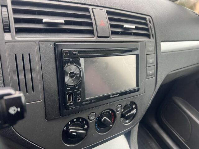 Синій Форд Сі-Макс, об'ємом двигуна 1.6 л та пробігом 220 тис. км за 2050 $, фото 10 на Automoto.ua