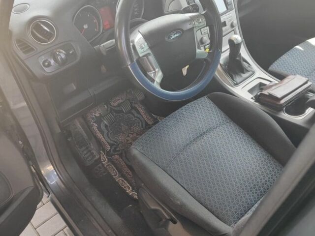 Синій Форд Сі-Макс, об'ємом двигуна 1.8 л та пробігом 317 тис. км за 5500 $, фото 6 на Automoto.ua