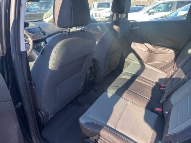 Синий Форд Си-Макс, объемом двигателя 2 л и пробегом 72 тыс. км за 3900 $, фото 9 на Automoto.ua