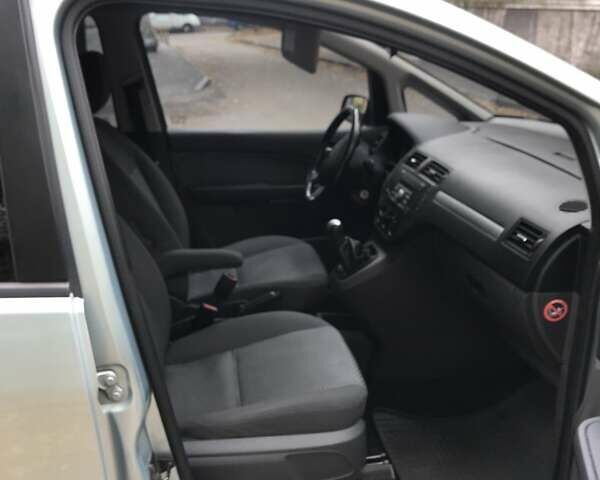 Зеленый Форд Си-Макс, объемом двигателя 1.8 л и пробегом 237 тыс. км за 5500 $, фото 1 на Automoto.ua