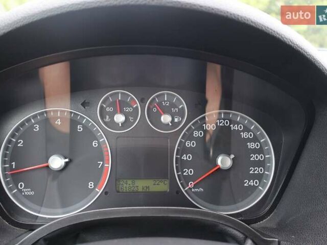 Зелений Форд Сі-Макс, об'ємом двигуна 1.82 л та пробігом 161 тис. км за 7000 $, фото 16 на Automoto.ua