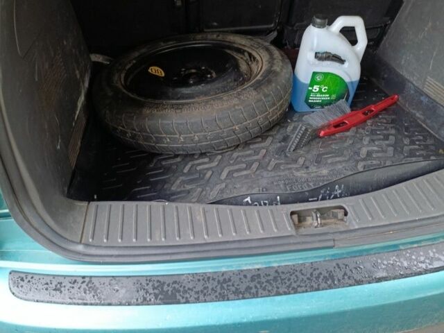 Форд Сі-Макс 2007 у Харкові на Automoto.ua Зелений Форд Сі-Макс, об'ємом двигуна 1.8 л та пробігом 280 тис. км за 3500 $, фото 5 на Automoto.ua