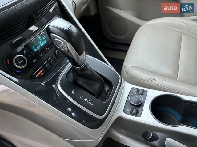 Зеленый Форд Си-Макс, объемом двигателя 2 л и пробегом 251 тыс. км за 10700 $, фото 20 на Automoto.ua