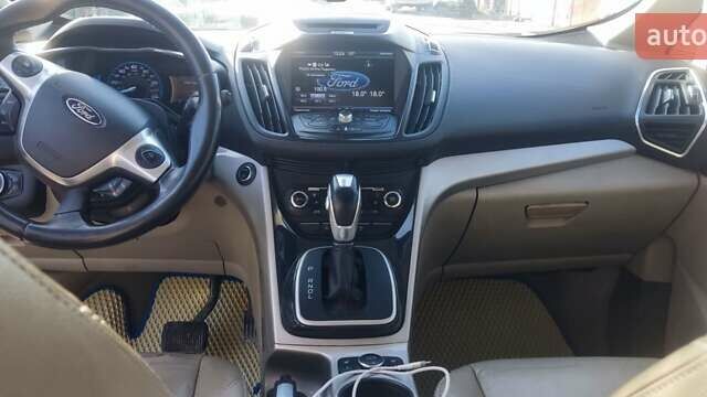 Зелений Форд Сі-Макс, об'ємом двигуна 2 л та пробігом 189 тис. км за 10300 $, фото 10 на Automoto.ua