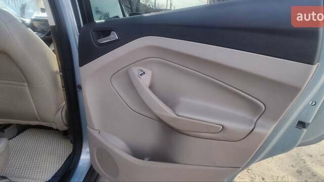 Зелений Форд Сі-Макс, об'ємом двигуна 2 л та пробігом 189 тис. км за 10300 $, фото 17 на Automoto.ua