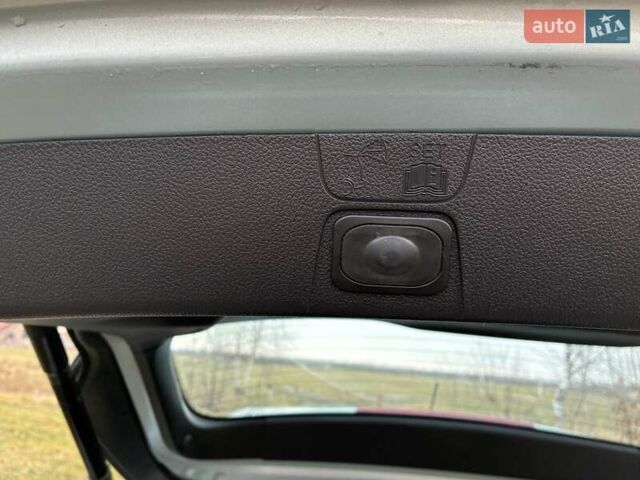 Зеленый Форд Си-Макс, объемом двигателя 2 л и пробегом 251 тыс. км за 10700 $, фото 6 на Automoto.ua