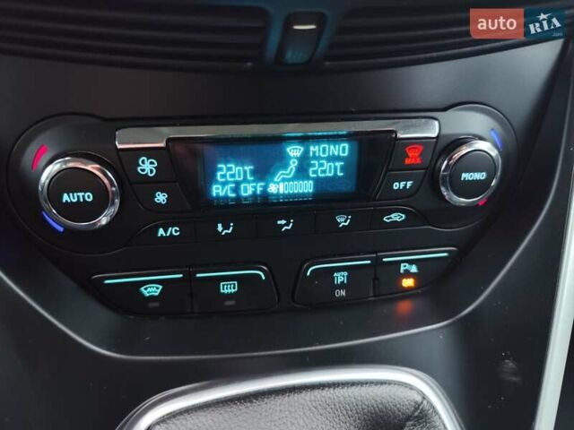 Оранжевый Форд Си-Макс, объемом двигателя 1.6 л и пробегом 232 тыс. км за 7850 $, фото 87 на Automoto.ua