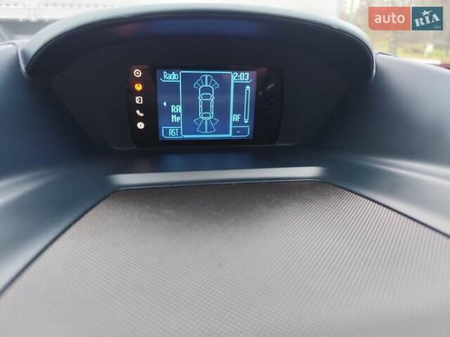 Оранжевый Форд Си-Макс, объемом двигателя 1.6 л и пробегом 232 тыс. км за 7850 $, фото 76 на Automoto.ua