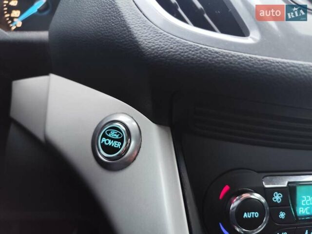 Оранжевый Форд Си-Макс, объемом двигателя 1.6 л и пробегом 232 тыс. км за 7850 $, фото 86 на Automoto.ua