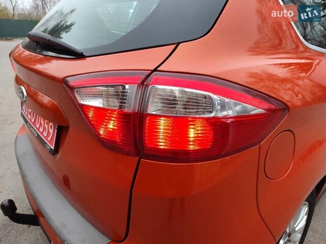 Оранжевый Форд Си-Макс, объемом двигателя 1.6 л и пробегом 232 тыс. км за 7850 $, фото 57 на Automoto.ua