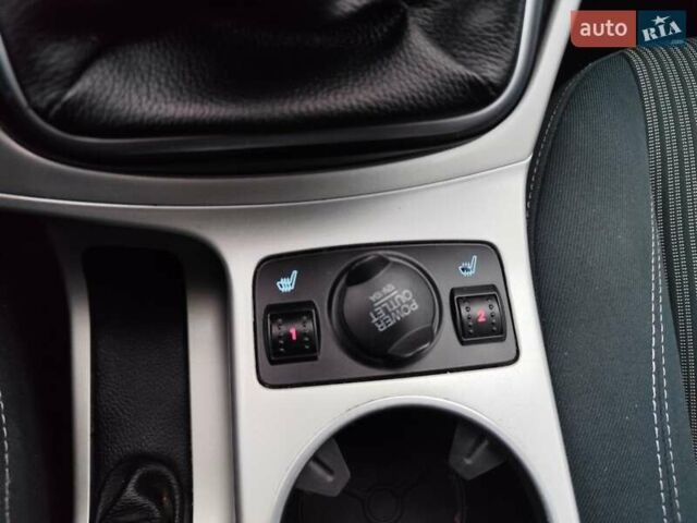 Оранжевый Форд Си-Макс, объемом двигателя 1.6 л и пробегом 232 тыс. км за 7850 $, фото 78 на Automoto.ua