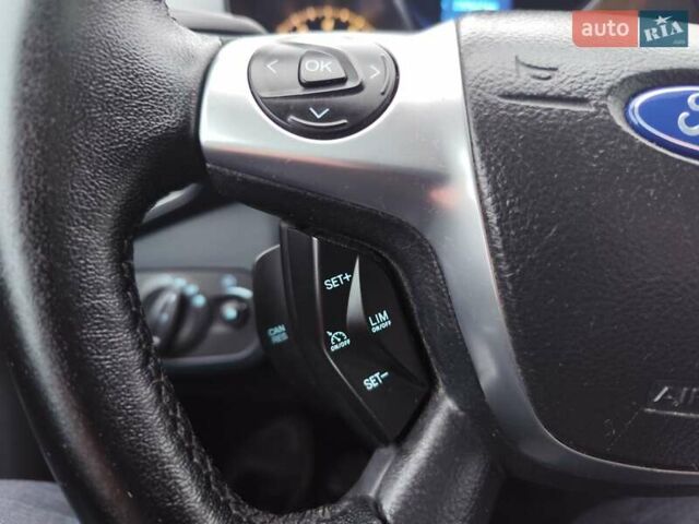 Оранжевый Форд Си-Макс, объемом двигателя 1.6 л и пробегом 232 тыс. км за 7850 $, фото 90 на Automoto.ua