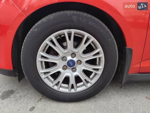Оранжевый Форд Си-Макс, объемом двигателя 1.6 л и пробегом 232 тыс. км за 7850 $, фото 22 на Automoto.ua