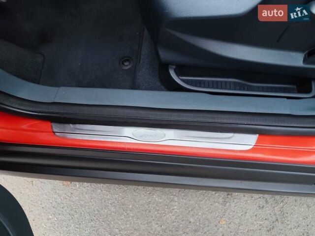 Оранжевый Форд Си-Макс, объемом двигателя 1.6 л и пробегом 232 тыс. км за 7850 $, фото 31 на Automoto.ua