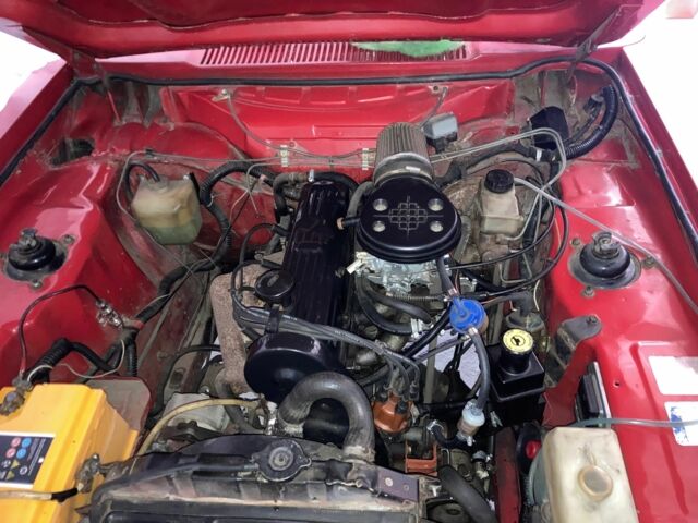 Червоний Форд Капрі, об'ємом двигуна 2 л та пробігом 98 тис. км за 6500 $, фото 16 на Automoto.ua