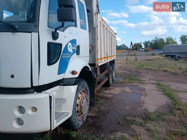 Білий Форд Карго, об'ємом двигуна 7.3 л та пробігом 700 тис. км за 26000 $, фото 2 на Automoto.ua