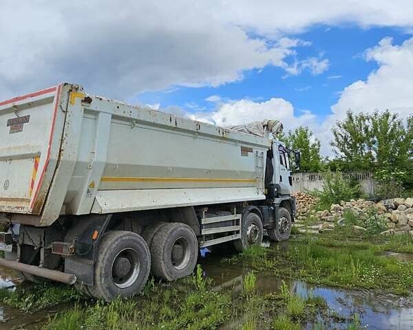 Белый Форд Карго, объемом двигателя 0 л и пробегом 149 тыс. км за 70000 $, фото 3 на Automoto.ua