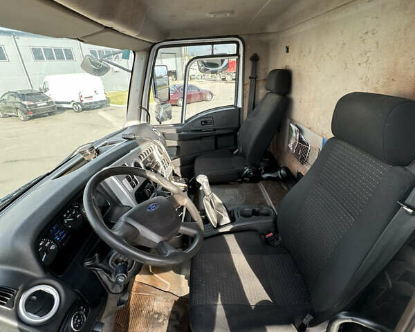 Білий Форд Карго, об'ємом двигуна 12.74 л та пробігом 132 тис. км за 65000 $, фото 16 на Automoto.ua